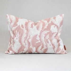 "HARES IN HIDING" LINNE ROSA Kuddfodral - 50x70